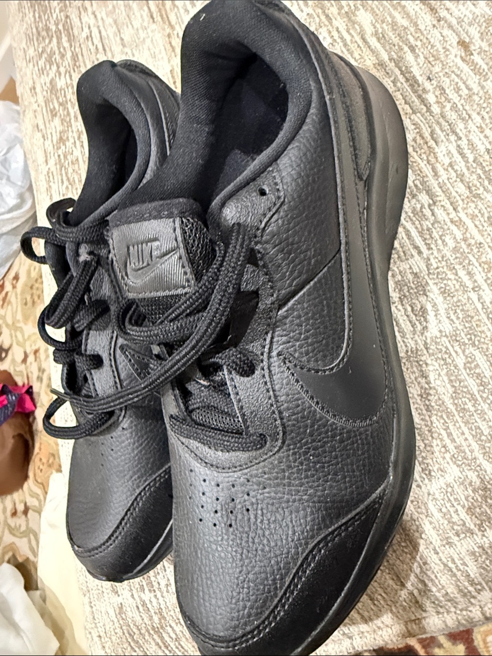 Nike Boys  Black Tumbled Leather Casual Trainers